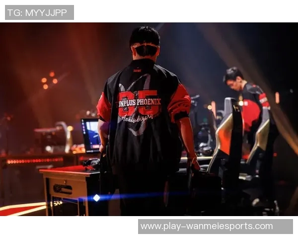 S15LOL比分与CSGO巨献深度解析FPX战队的战术意识与团队配合