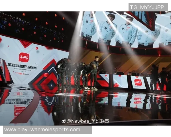 电竞比分赛后复盘FPX与LNG团队协作的关键因素与战术分析 电竞比分赛后复盘FPX与LNG团队协作的关键因素与战术分析